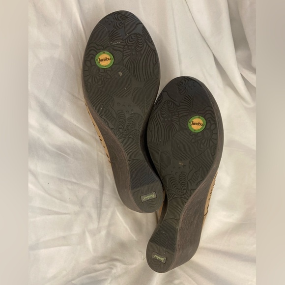 Jambu Journey Too Tan Peep-Toe Mule 8 - Picture 3 of 11
